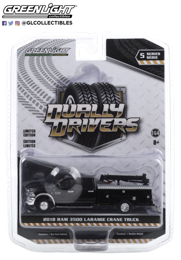 46050-B 1:64 Dually Drivers 2018 Ram 3500 Dually Crane Truck - Brilliant Black