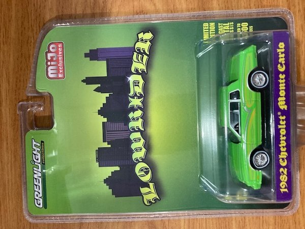gl51388 1982 Chevrolet Monte Carlo *Lowrider*, candy green Greenlight