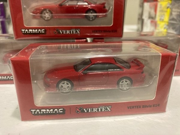 T64G-018-RE 1/64 Nissan Vertex Silvia S14, red metallic Tarmac